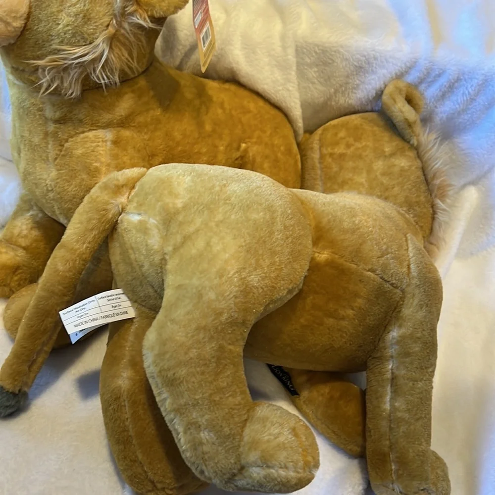 NWT Lion King stuffed animal Simba
